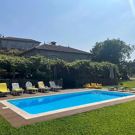 別荘 Charming House With Pool, Minho, Portugal Formariz