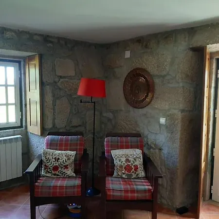 Holiday home Charming House With Pool, Minho, Portugal *