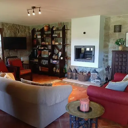 Holiday home Charming House With Pool, Minho, Portugal Formariz
